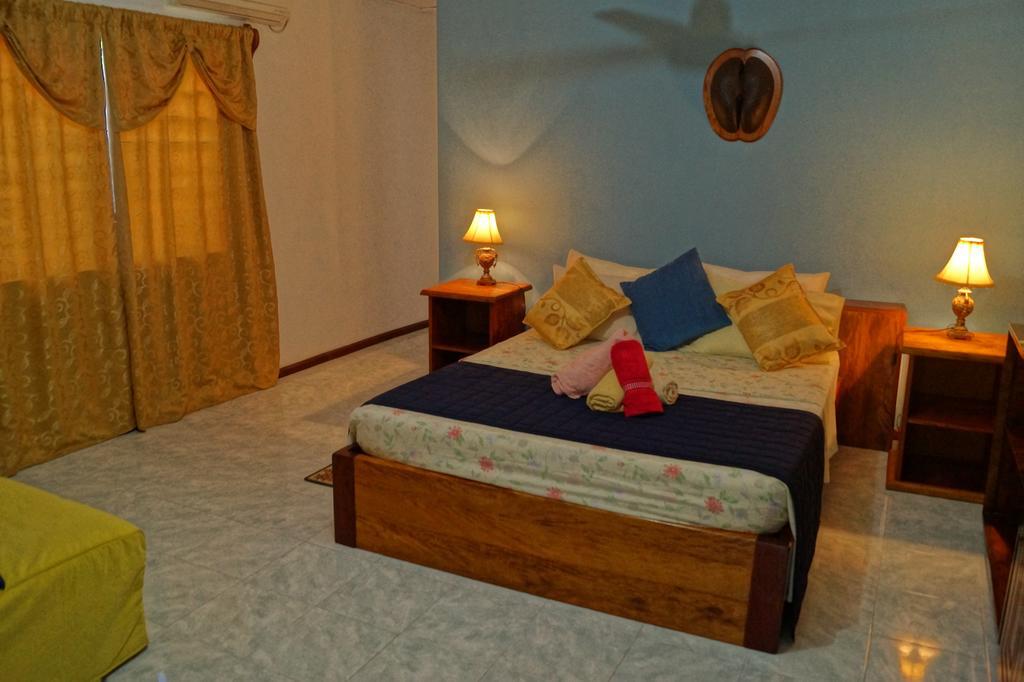 Chez May Paule Anse Volbert Village Buitenkant foto