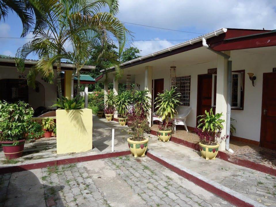 Chez May Paule Anse Volbert Village Buitenkant foto